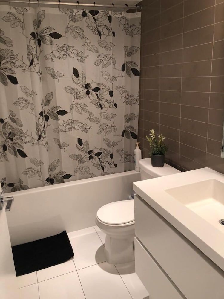 undefined Toronto Downtown Suites City View 9