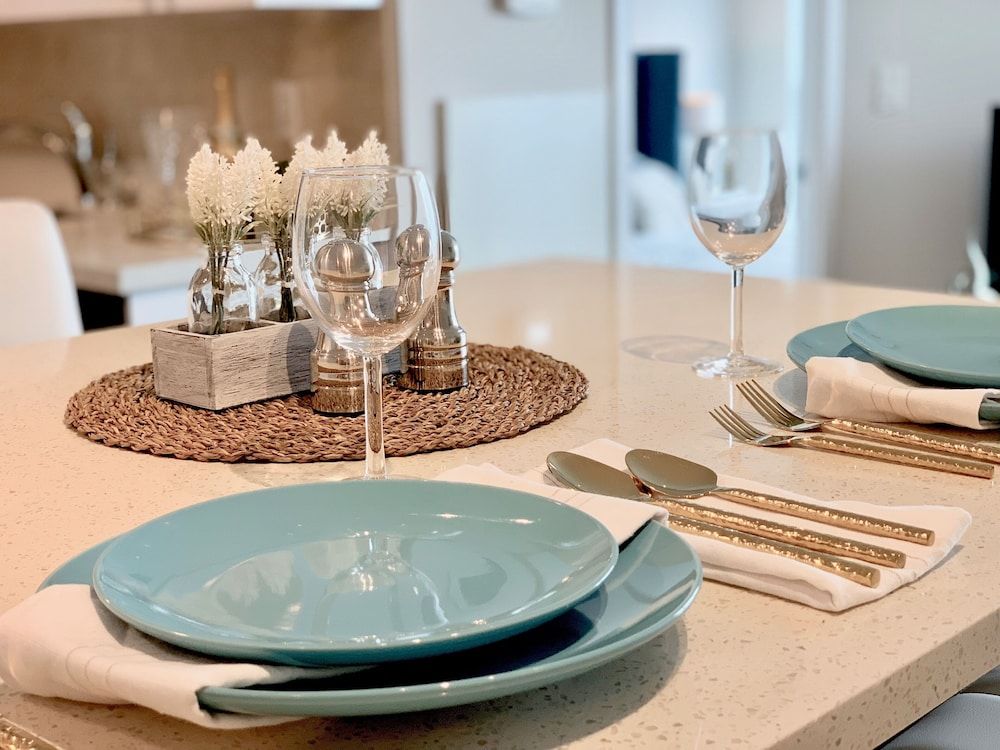 undefined Lively Urban Condo in Old Toronto 6