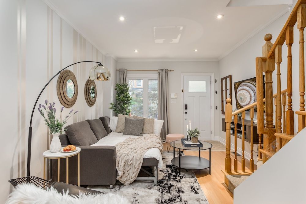 Homey & Elegant 3-bedroom House in the Annex House (3 Bedrooms) 8