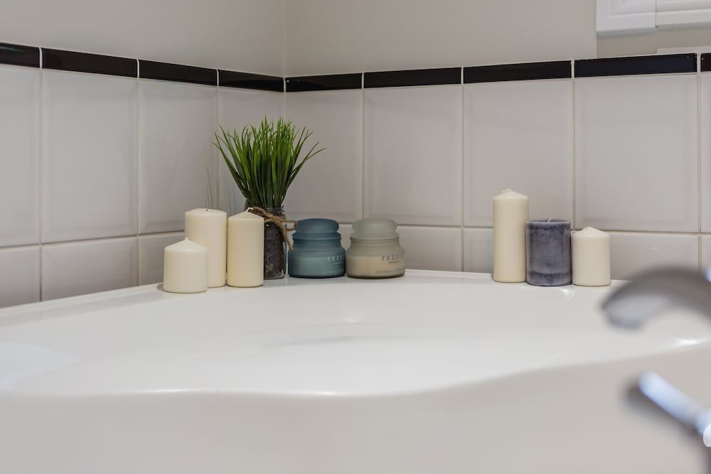 Homey & Elegant 3-bedroom House in the Annex House (3 Bedrooms) 12