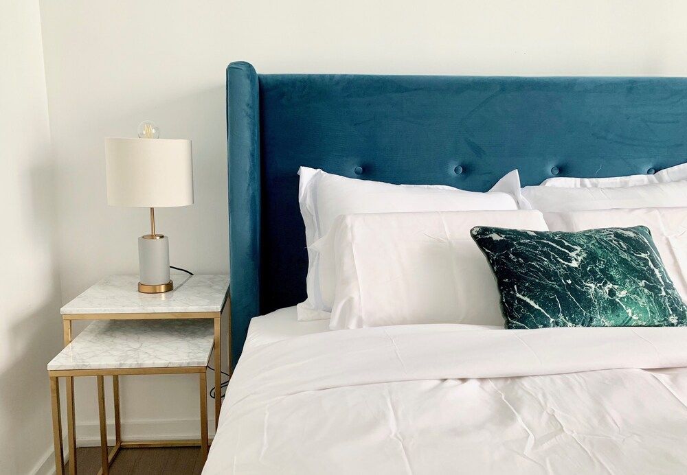 undefined Luxury 2Bed 2Bath Corner Condo 8