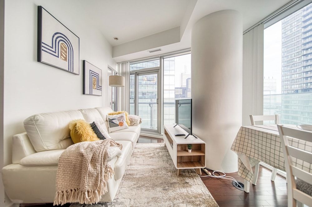 GSuite Express Downtown Toronto Business Condo 18