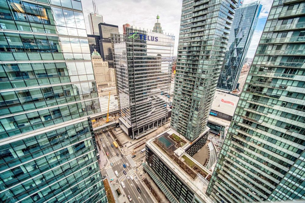 GSuite Express Downtown Toronto Business Condo 23