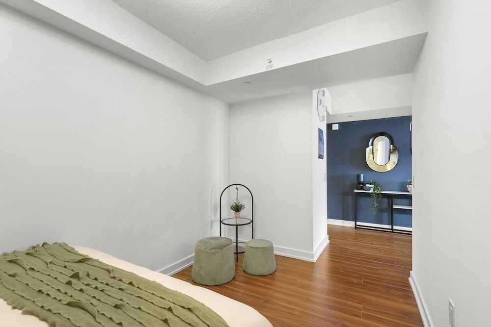 GSuite Express Downtown Toronto Executive Condo 6