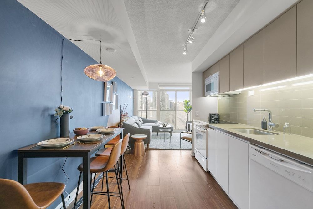GSuite Express Downtown Toronto Executive Condo 13
