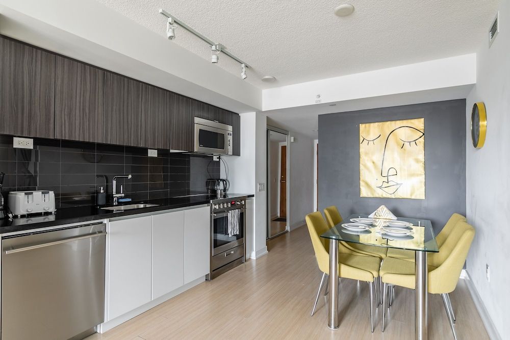 GSuite Express Downtown Toronto Elite Condo 15