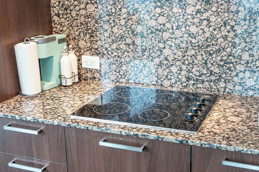 GSuite Express Downtown Toronto Business Condo 8