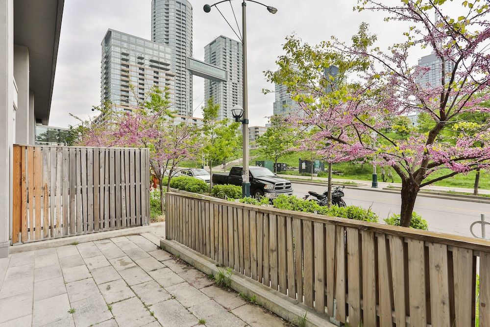 undefined Modern 2 Storey by CN Tower 8