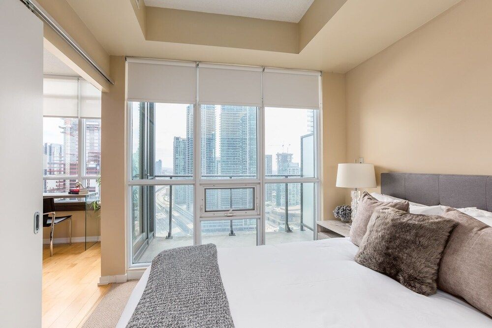 Quickstay - Executive Condo in the Heart of Downtown Executive Apartment 5