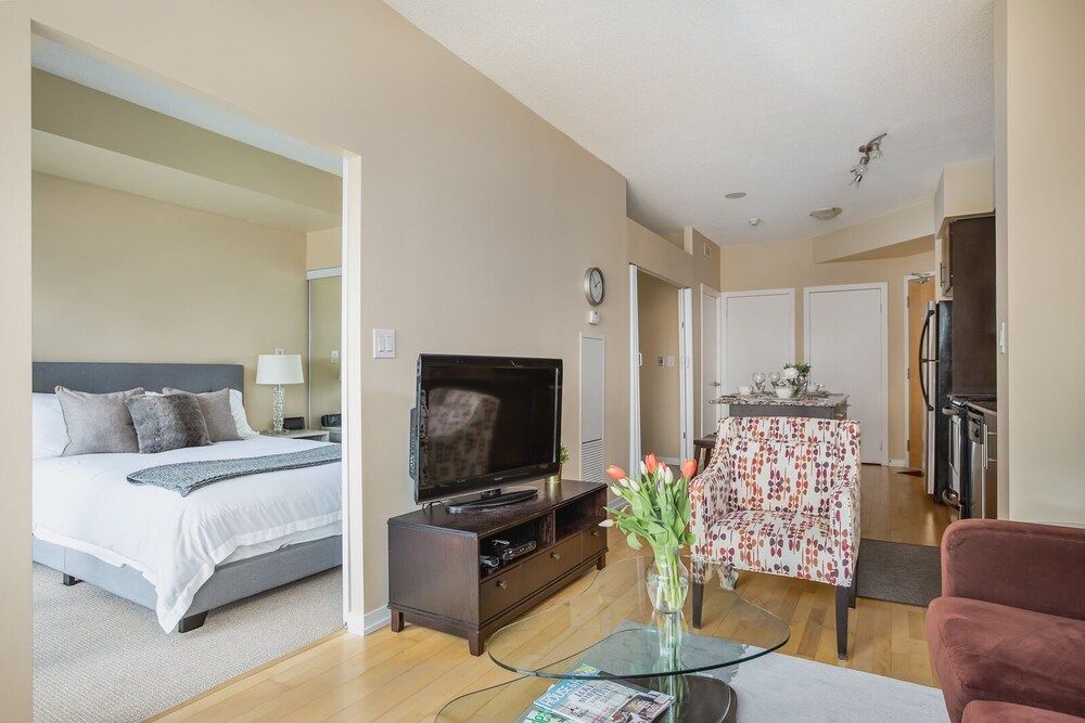 Quickstay - Executive Condo in the Heart of Downtown Executive Apartment 4