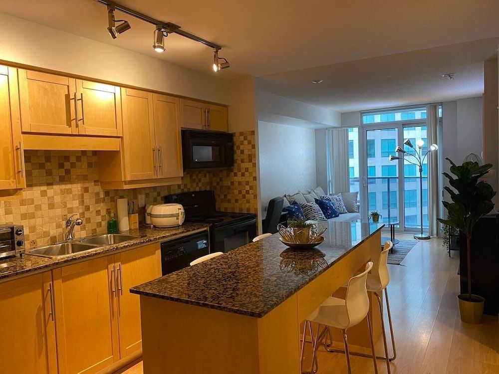 undefined The Bay Suites Rogers Center 2