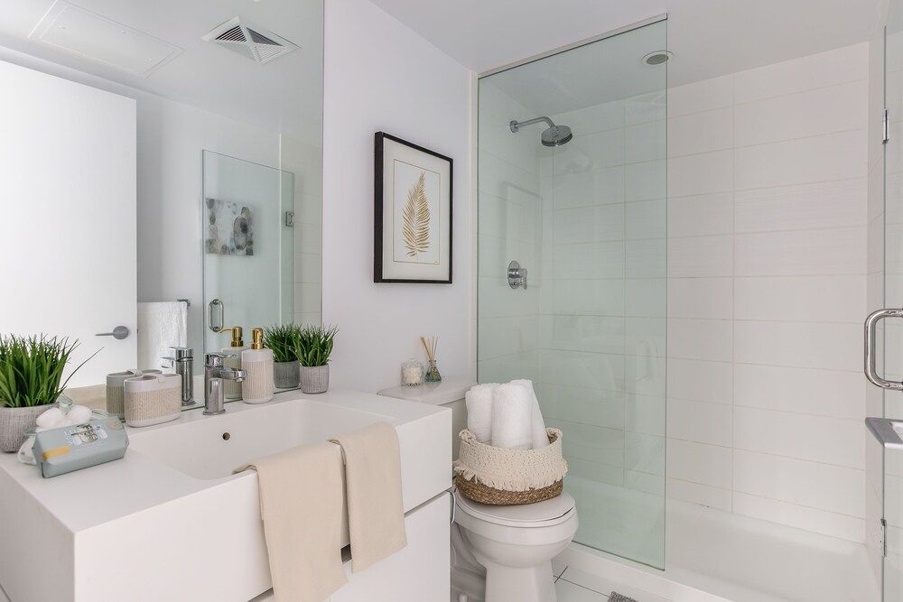 GLOBALSTAY. Fabulous Toronto Condo Luxury Apartment, 2 Bedrooms, Balcony, Lake View 19