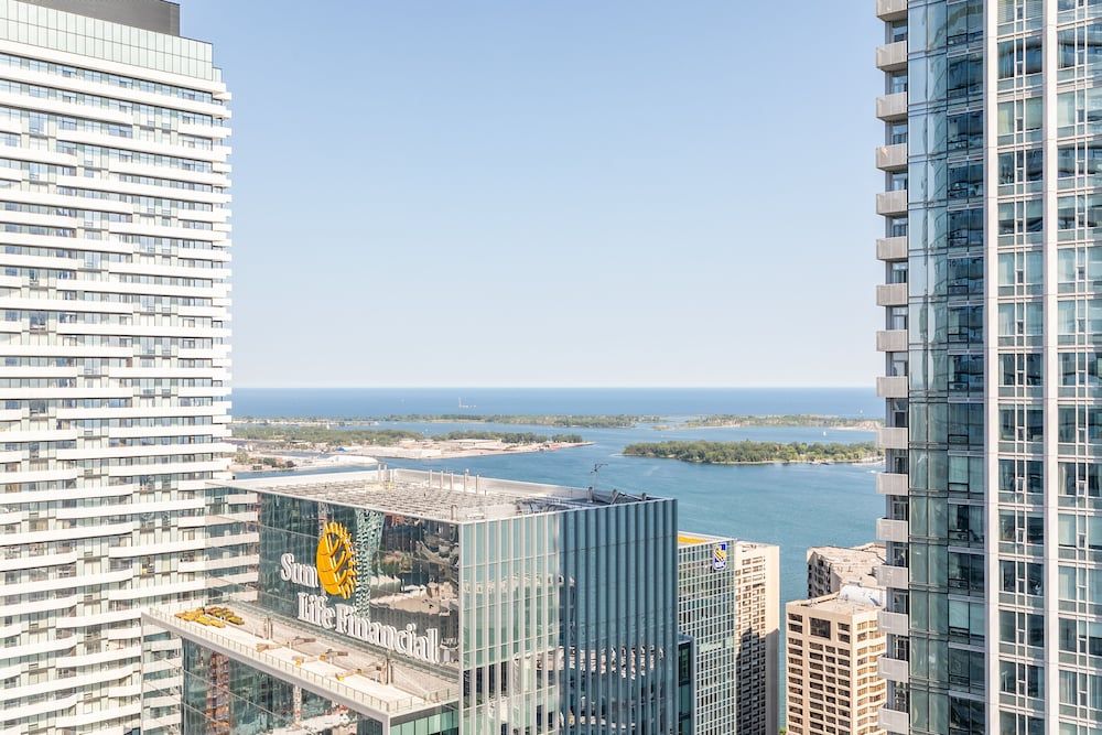 undefined Stallion Suites Opp CN Tower & Scotiabank Arena 8