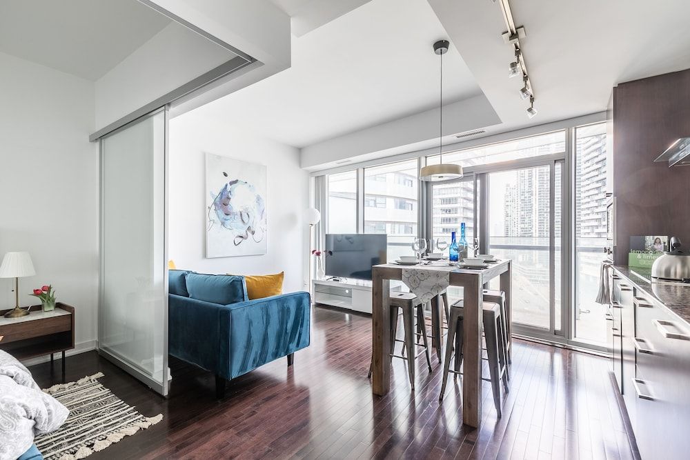 undefined Stallion Suites Opp CN Tower & Scotiabank Arena 5