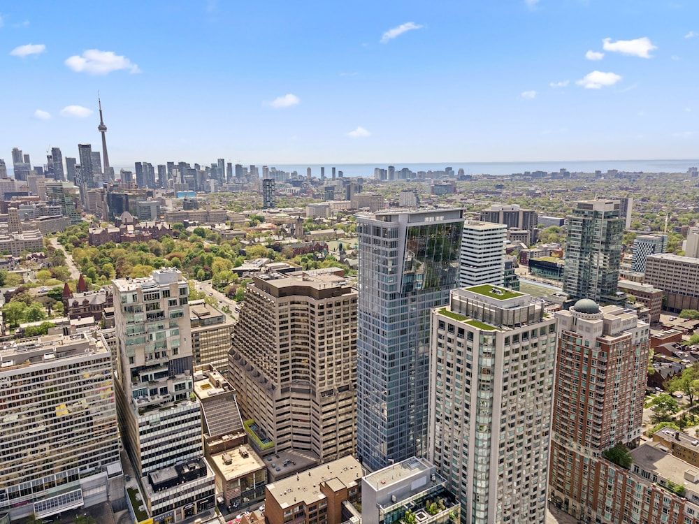 undefined Stallion Suites Yorkville 2