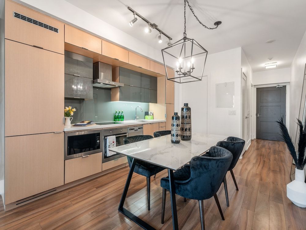 Stallion Suites -  Downtown Toronto Superior Apartment 18