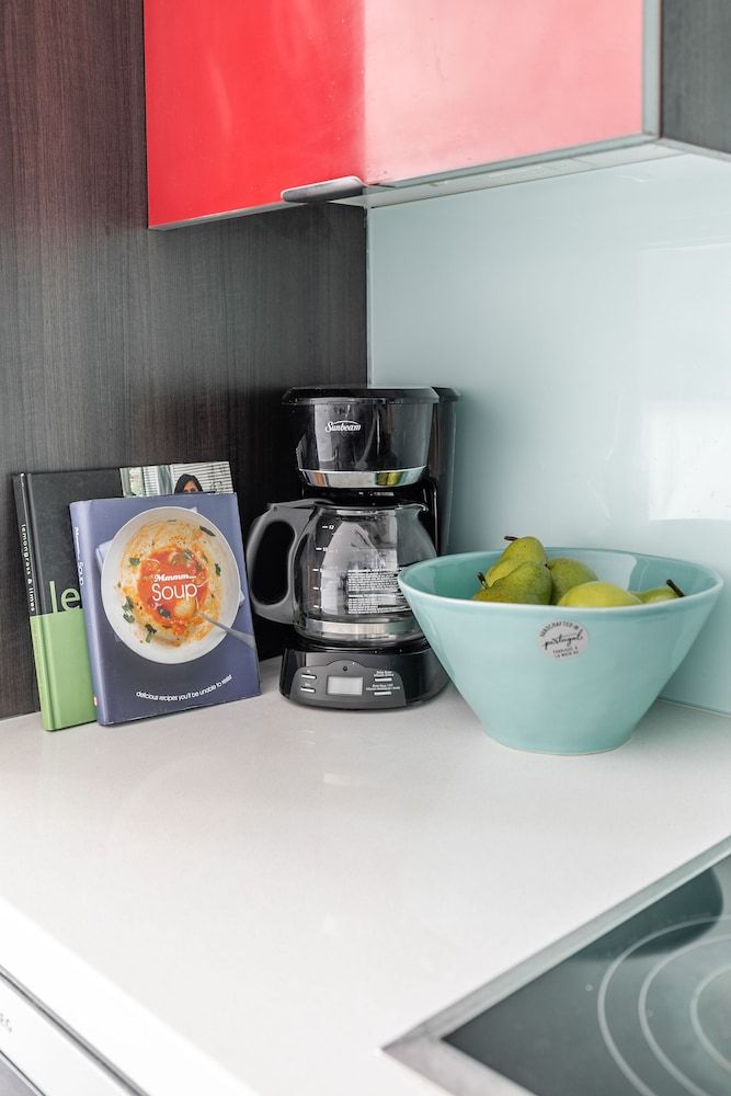 Stallion Suites -  Downtown Toronto Business Suite 9