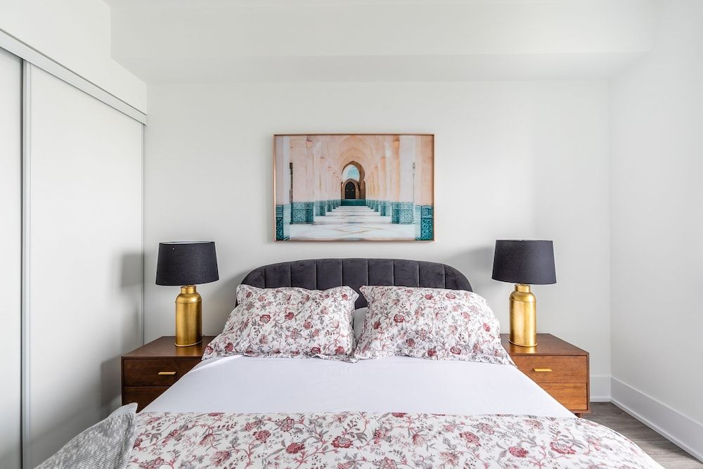 Stallion Suites -  Downtown Toronto Business Suite 4