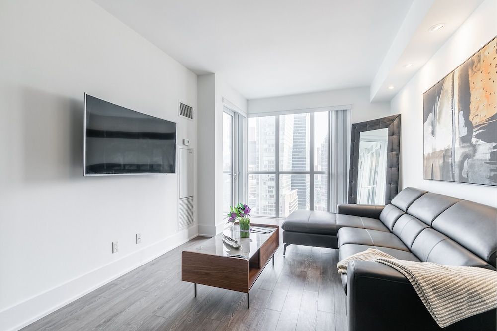 Stallion Suites -  Downtown Toronto Business Suite 13