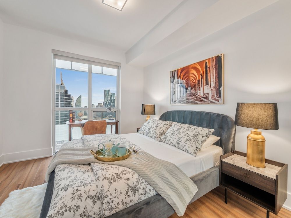 Stallion Suites -  Downtown Toronto Superior Apartment 6
