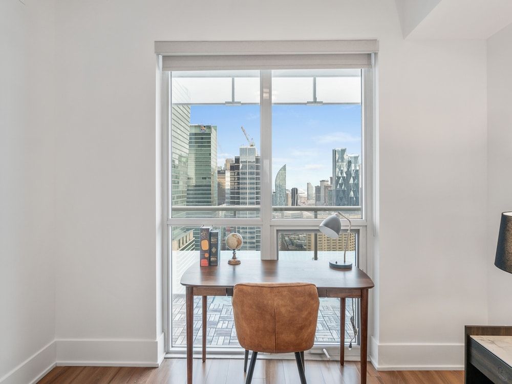 Stallion Suites -  Downtown Toronto Superior Apartment 8