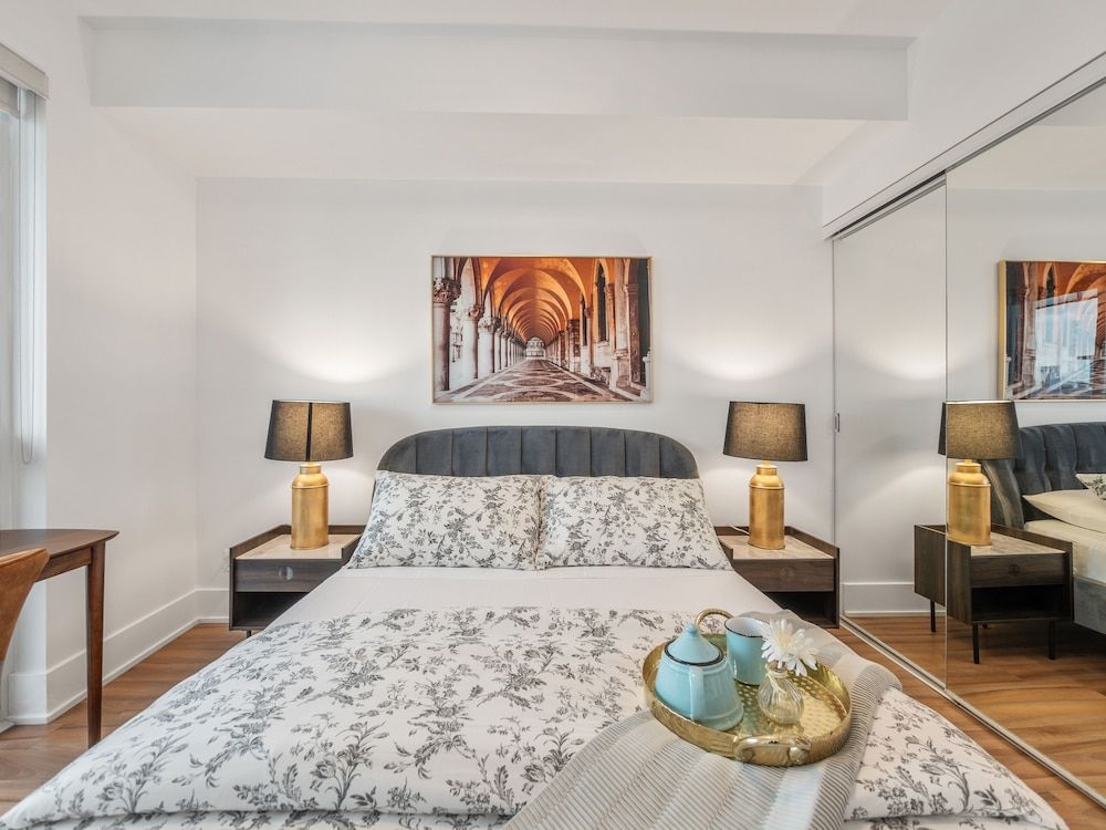 Stallion Suites -  Downtown Toronto Superior Apartment 2
