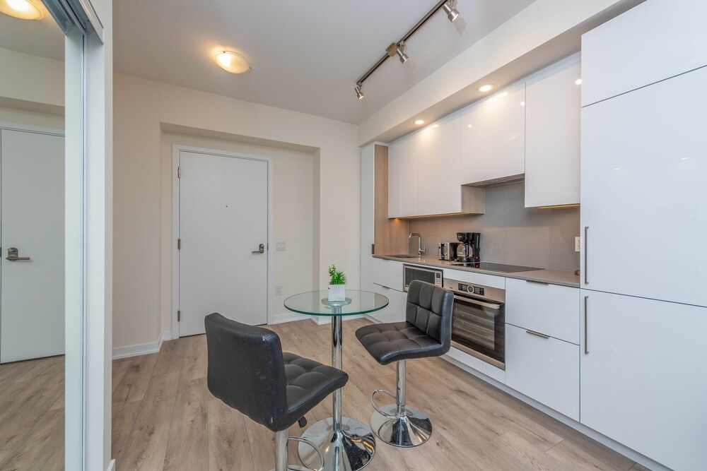 PlanURstay - Harbour Front Toronto Elite Condo 7