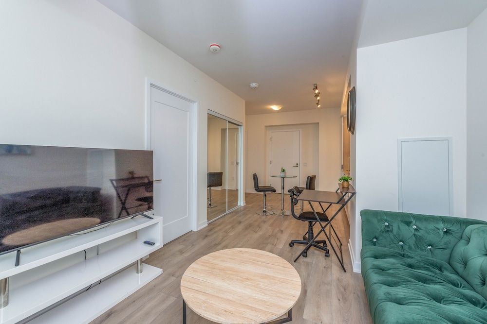 PlanURstay - Harbour Front Toronto Elite Condo 11