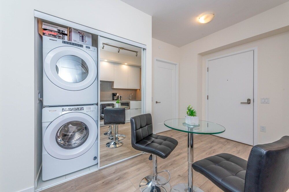PlanURstay - Harbour Front Toronto Elite Condo 4