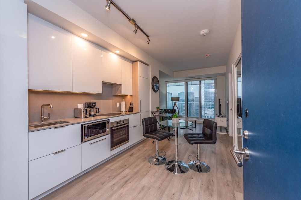 PlanURstay - Harbour Front Toronto Elite Condo 9