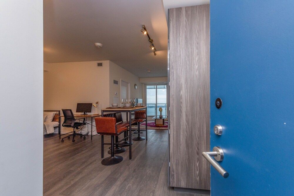 undefined PlanURstay - Harbour Front Toronto 4