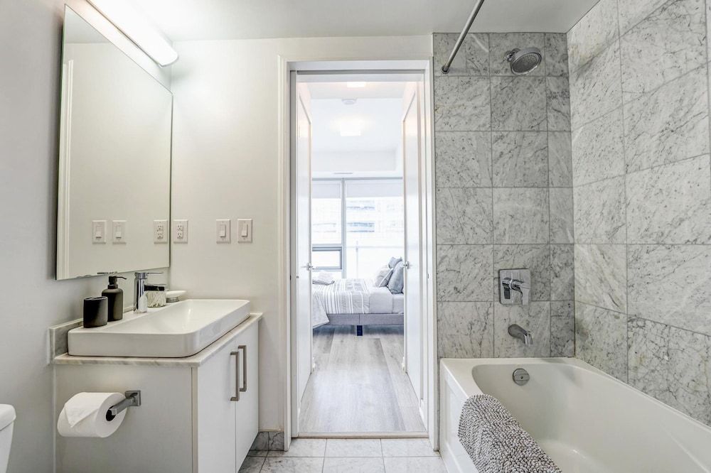 Ike Property Mgmt City Apartment 14