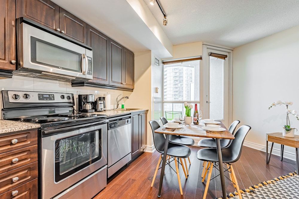 undefined RS Boutique Suites - Fort York 9