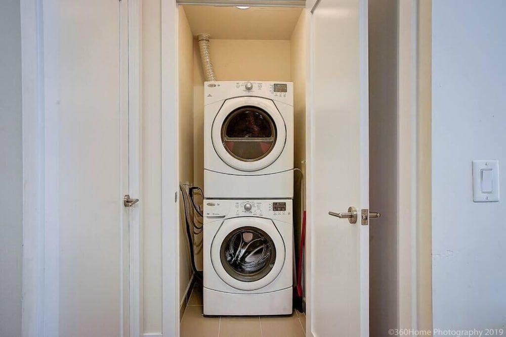 undefined Skyline Suites - Next to MTCC, ACC & CN Tower 7