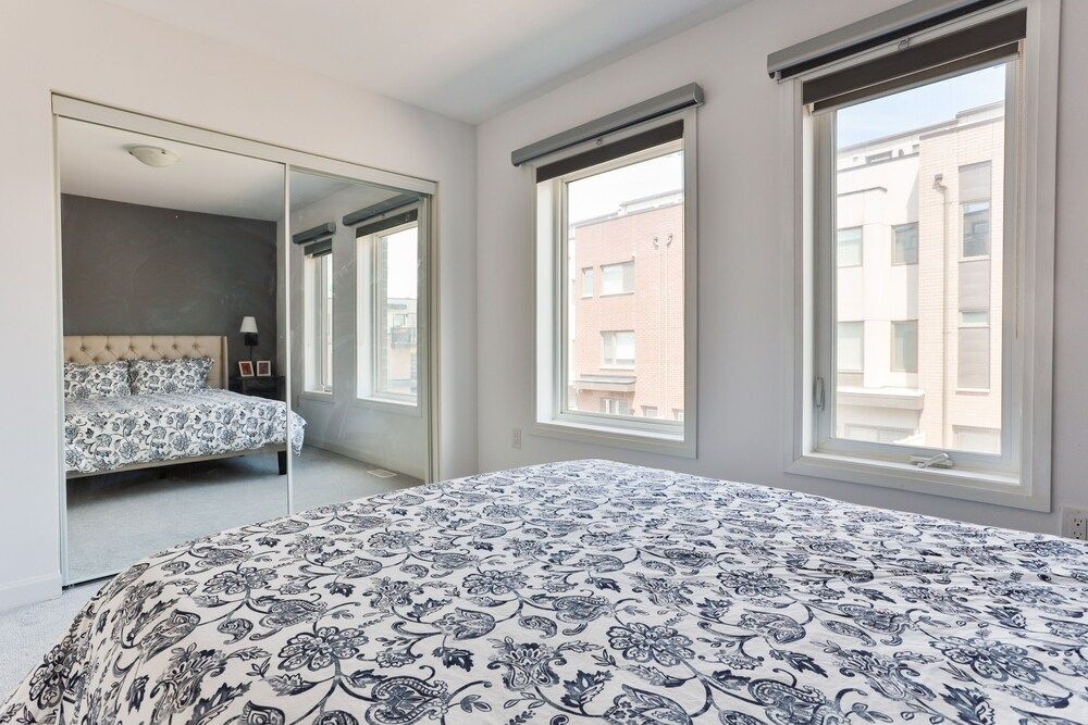 undefined Central 3BDR Townhouse in Downsview Park 10