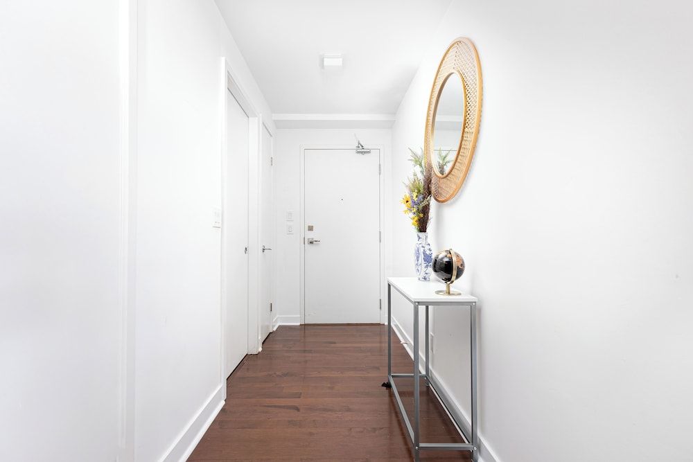 Downtown Toronto near CN Tower Luxury Condo 10