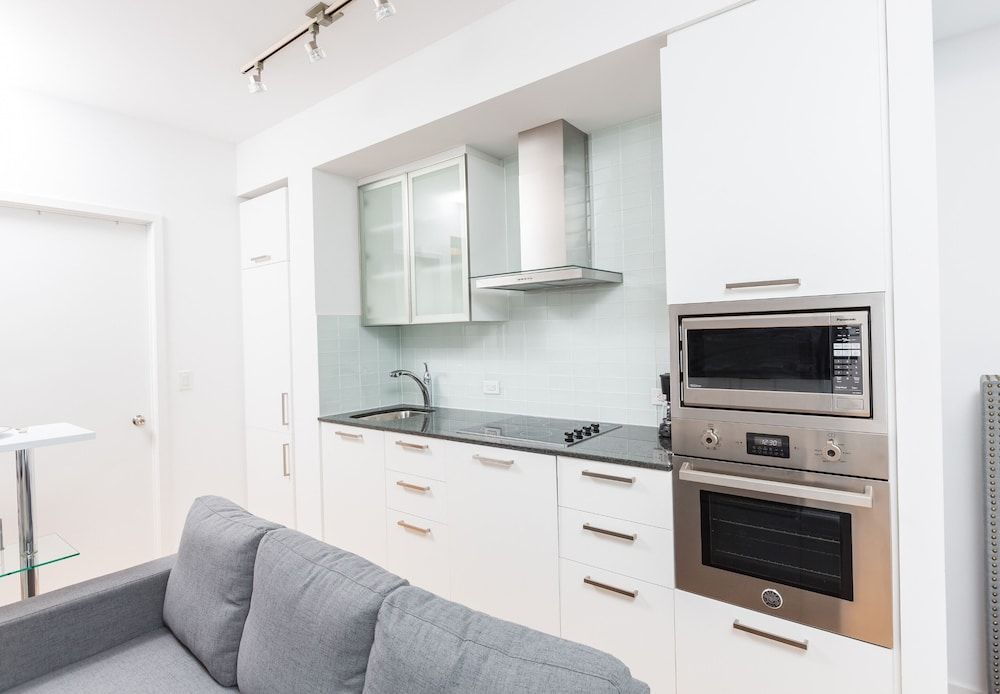 undefined Front St - Entertainment District 3