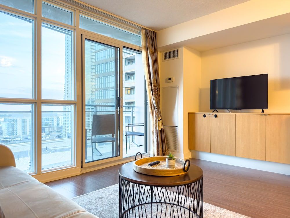 Harbourfront 2 Bed Suites City Condo 14