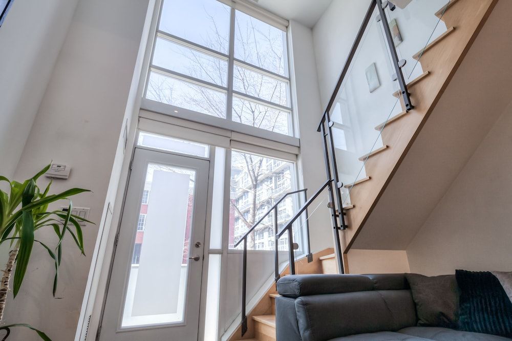 1 Shaw St Loft Suites Executive Loft 22