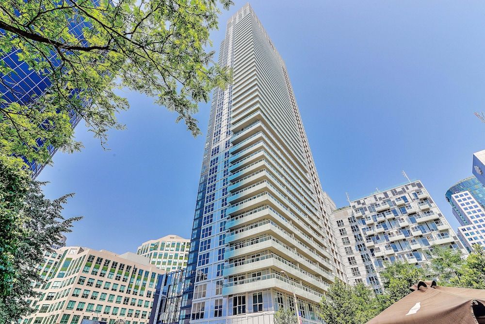 undefined RivetStays - The Atmos 2