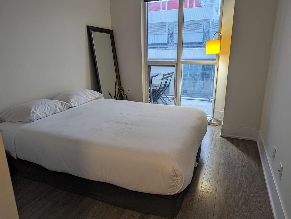 RivetStays - The Atmos City Apartment, Multiple Beds 3
