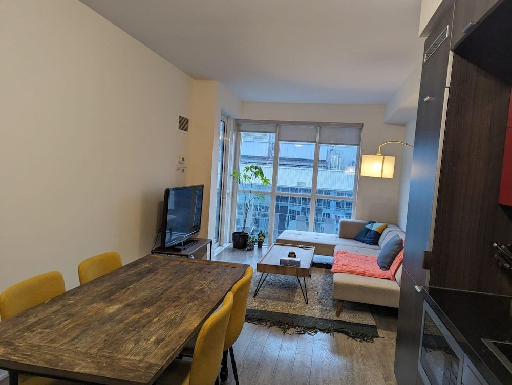 RivetStays - The Atmos City Apartment, Multiple Beds 11