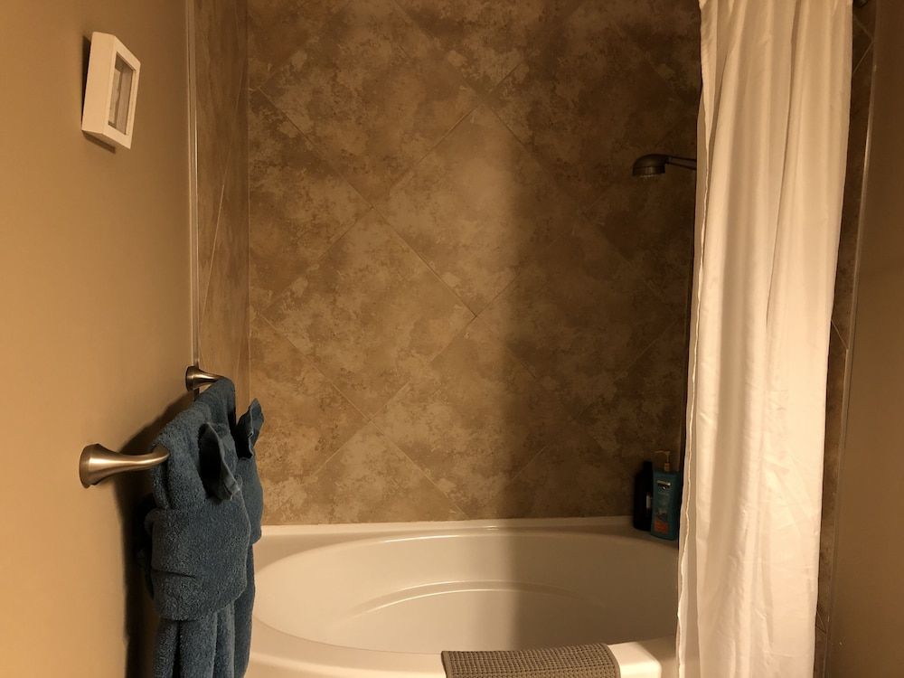 Junior Double Room, 1 Queen Bed, Non Smoking, Mountain View