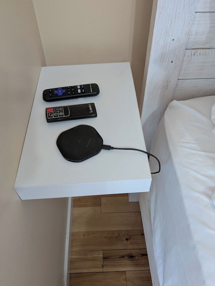 Salish Bed & Breakfast and Spa Comfort Double Room, 1 Queen Bed, Separate Bathroom 3