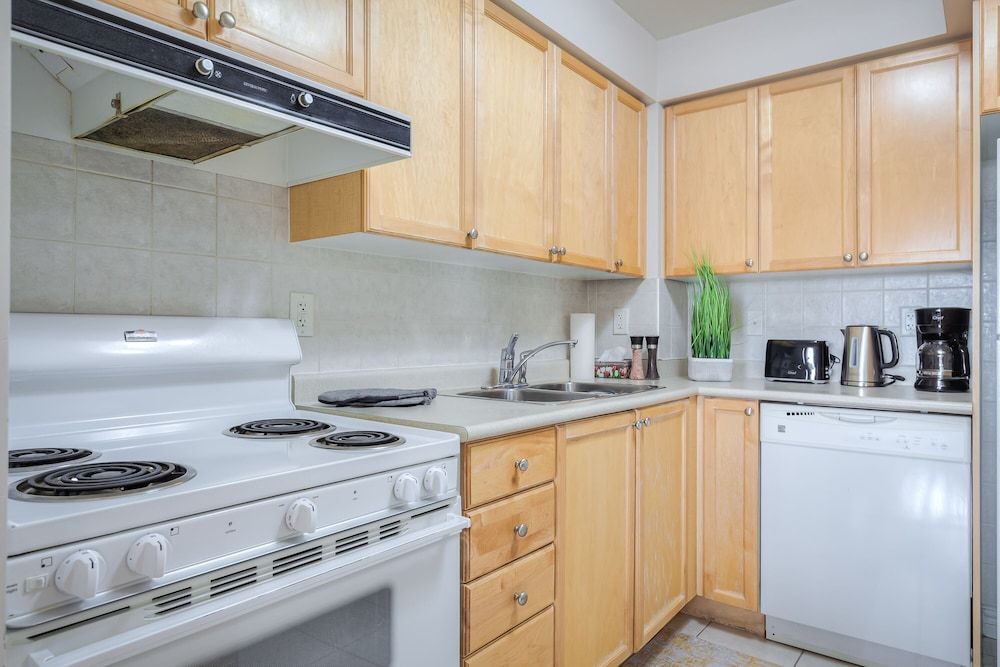 undefined Waterfront York Blvd 5