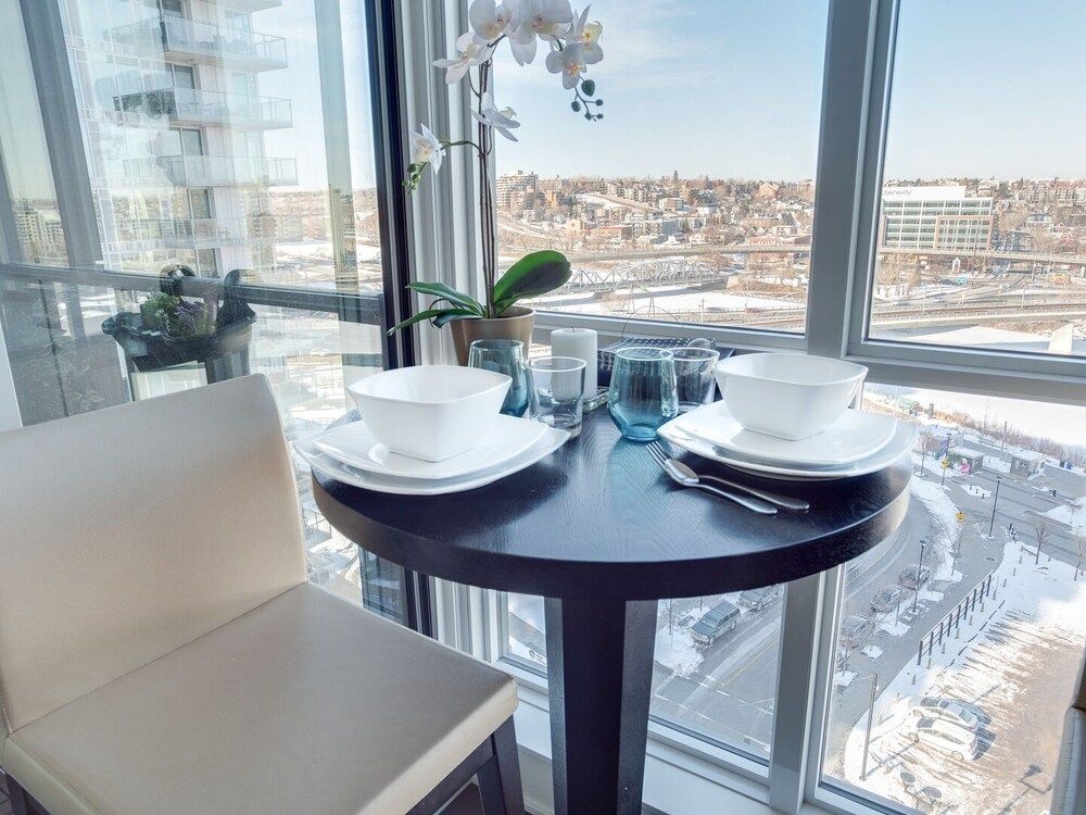 undefined Sweeping Views Luxury 2BR Suite 4