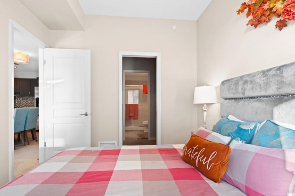 Modern Calgary Apartments - Calgary 1320 1St SE 1503 P4 2Bd 2bath Apartment 11
