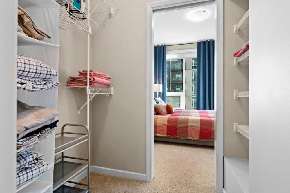 Modern Calgary Apartments - Calgary 1320 1St SE 1503 P4 2Bd 2bath Apartment 31