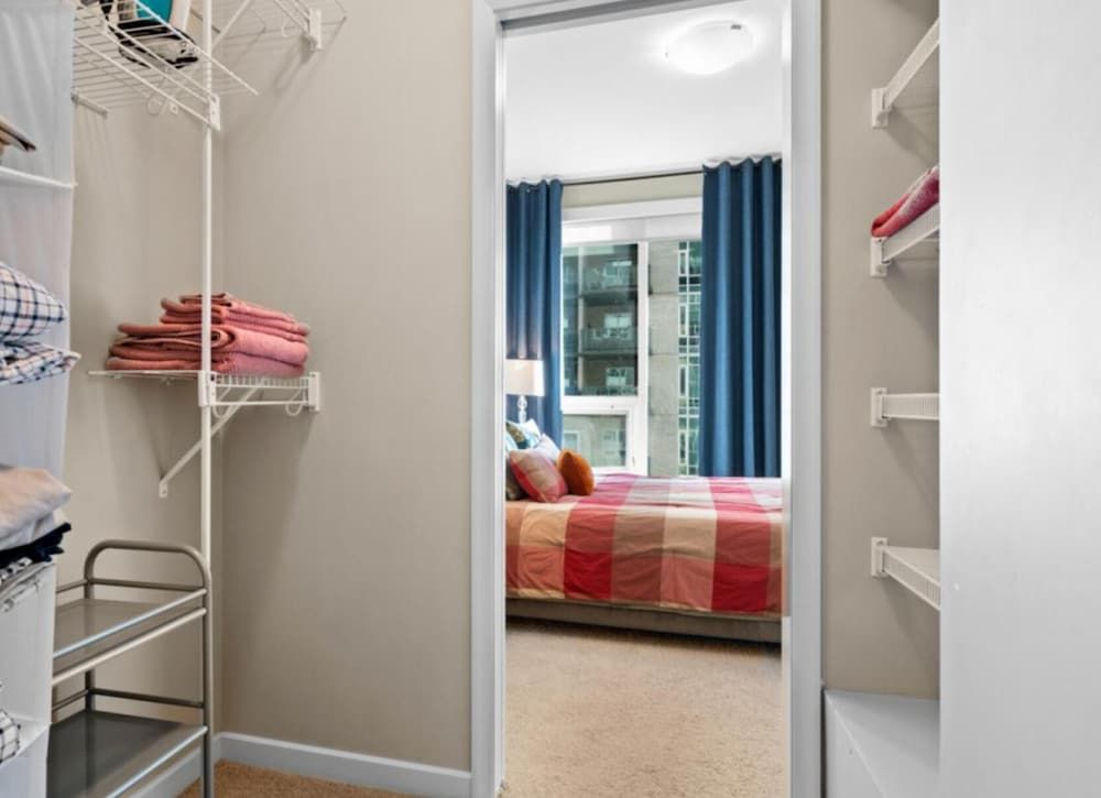 Modern Calgary Apartments - Calgary 1320 1St SE 1503 P4 2Bd 2bath Apartment 22