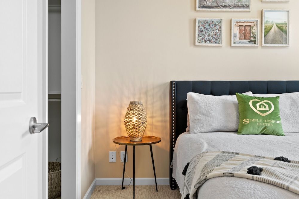 undefined Marvelous Calgary Apartment 6